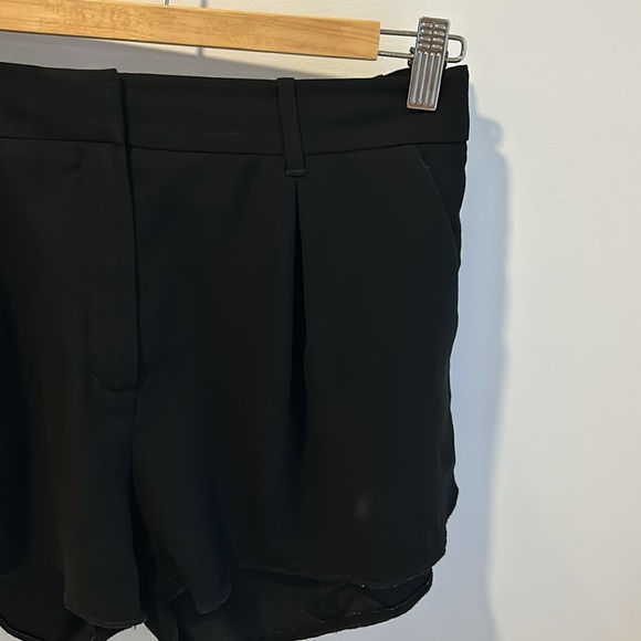 Babaton black shorts - Picture 3 of 4